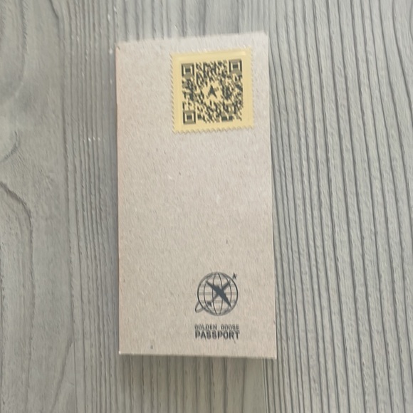 Golden Goose Superstar worn once Authentic! - Picture 7 of 7